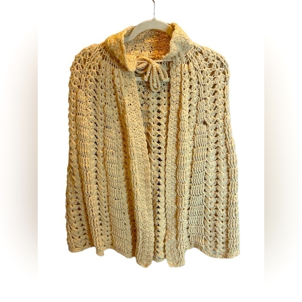Vintage 70s Hand Knitted Wrap Chic Crochet Poncho Soft Handmade Shawl